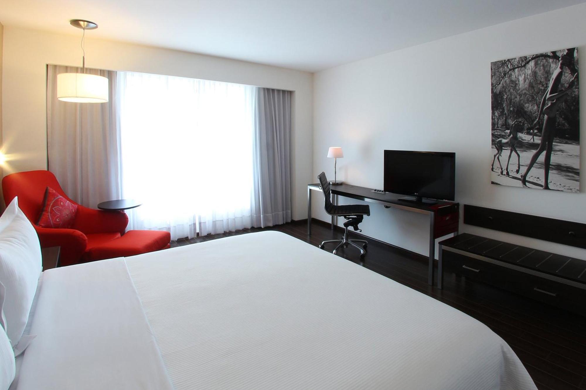 Fiesta Inn Cuautitlan Cuautitlán Izcalli Екстериор снимка