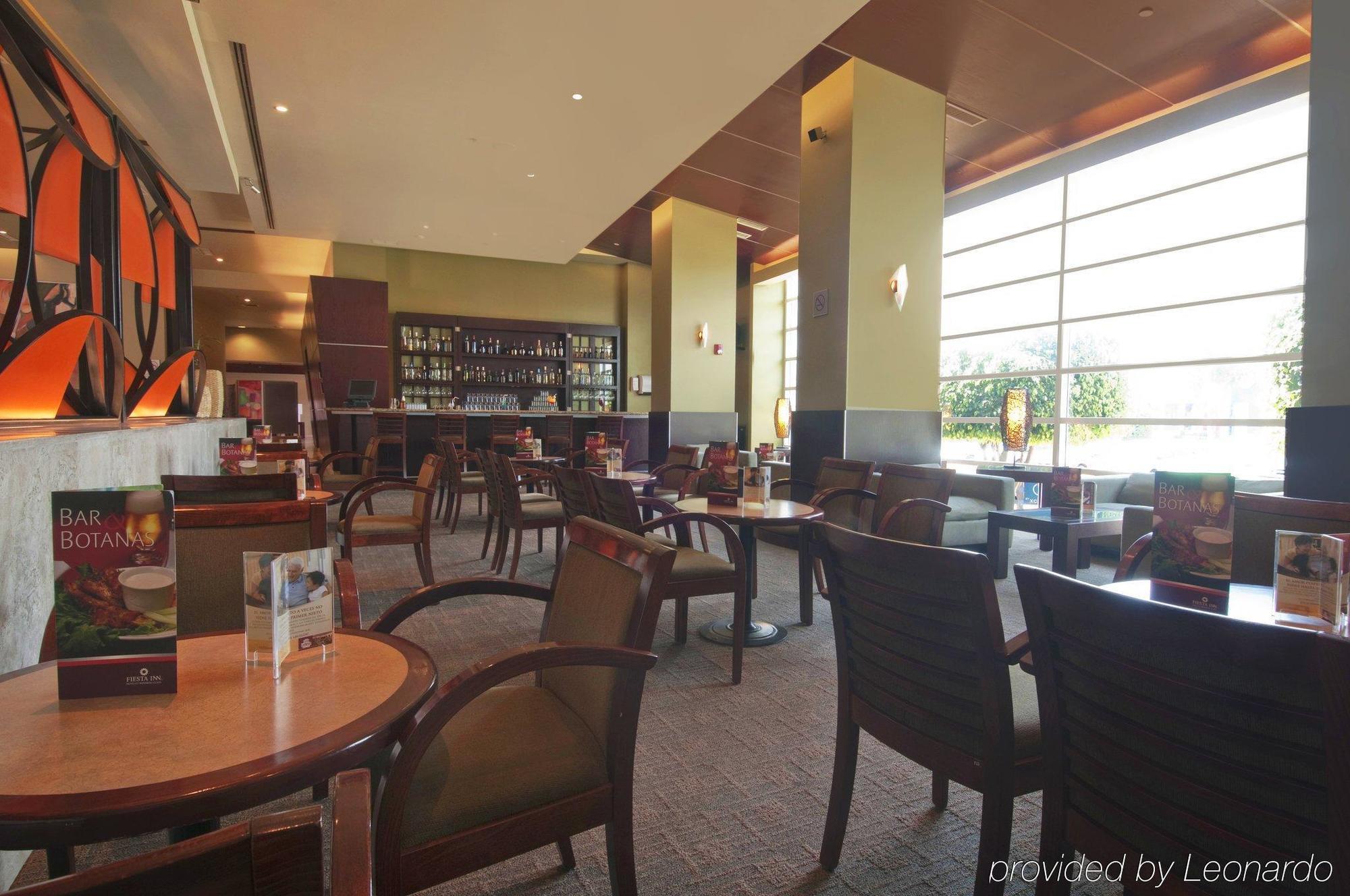 Fiesta Inn Cuautitlan Cuautitlán Izcalli Екстериор снимка